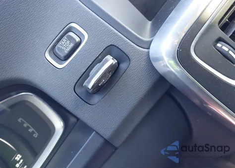 2018 Volvo V60 Cross Country T5 from USA, damaged, VIN YV440MWK2J2047972